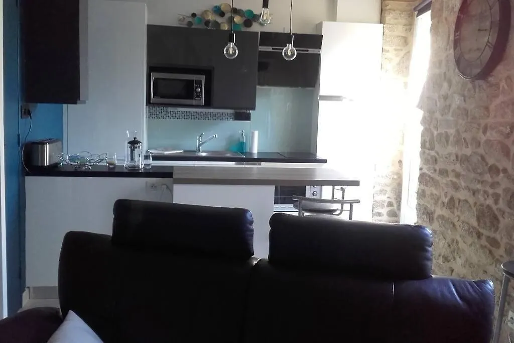 Holiday home Locmiquelic Petite Maison De Pecheur France